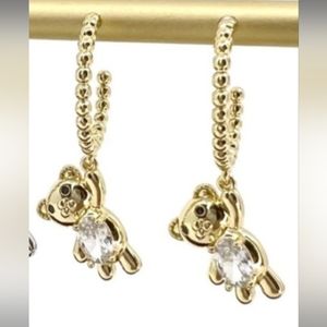 Melania Clara NWT Gold Best Friends Earrings